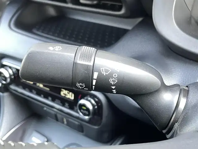 トヨタ ＧＲヤリス RZ 千葉県 2023(令5)年 0.4万km プレシャスブラックパール ワンオーナー/６速MT＆４WD/登録時走行3490km/カーボンルーフ/純正メモリーナビ/Blutooth/USB/Miracast/ETC/ドライブレコーダー前後/LEDヘッドライト＆フォグ/純正フロアマット/保証書/取扱説明書/スペアキー