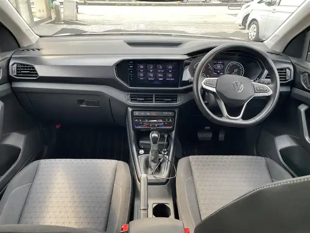 フォルクスワーゲン ＶＷ Ｔ－クロス TSI アクティブ 長野県 2022(令4)年 1.4万km 青 ディーラー点検記録Ｒ５：６年有り　/・ワンオーナー　/・セーフティーＰＫＧ　/・ディスカバーメディアパッケージ　/・APP-CONNECT/・8インチタッチスクリーン/・ＳＳＤナビ　ＢＴ　/・CD/・バックカメラ　/・ＥＴＣ２．０　/・ドライブレコーダー　/・アダプティブクルーズ/・レーンキープ/・ハイビームアシスト/・駐車支援システム/・BSM/・パークディスタンスコントロール/・オプティカルパーキングシステム/・リアトラフィックアラート/・パドルシフト/・オートライト/・LEDヘットライト/・スマートキー×２/・プッシュスタート/・純正16インチアルミ/・コンチネンタルタイヤ/・ルーフレール/・保証書