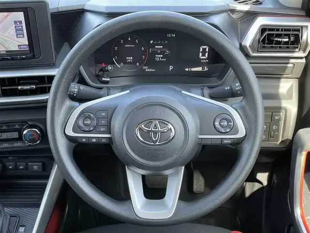 トヨタ ライズ G 道央・札幌 2024(令6)年 0.9万km ブラックマイカメタリック ４ＷＤ/寒冷地仕様/社外ナビ/【ＳＤ／ＢＴ／ＡＵＸ／ＵＳＢ】/フロント／サイド／バックカメラ/パノラミックビューモニター/ＬＥＤ/フォグランプ/オートライト/オートハイビーム/ヘッドライトレベライザー/プリクラッシュセーフティ/車線逸脱警報/先行者発進告知/横滑り防止装置/ＵＳＢ出力電源/オート電動格納ミラー/社外フロアマット/プッシュスタート/スマートキー×２