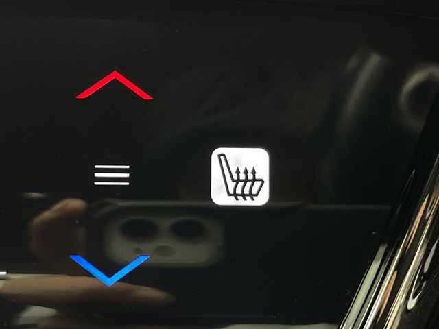 ホンダ ヴェゼル ハイブリッド RS ホンダセンシング 群馬県 2016(平28)年 5.9万km ホワイトオーキッドパール 純正８型ナビ　追従クルーズコントロール　バックカメラ　レーンキープアシスト　プリクラッシュ　前席シートヒーター　ハーフレザーシート　前後ドラレコ　コーナーセンサー　横滑り防止　ＥＴＣ　禁煙車