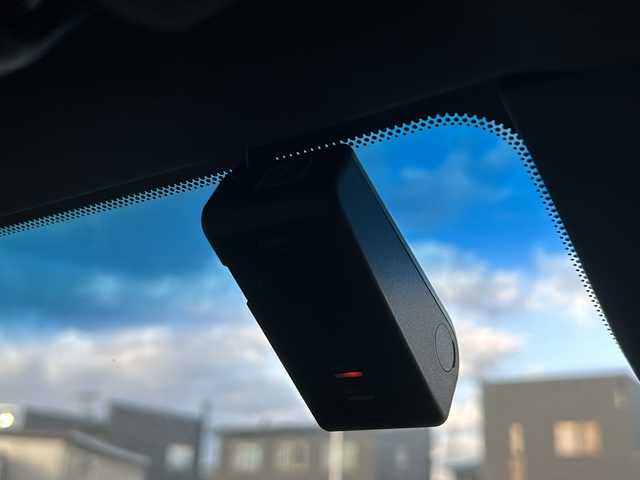 トヨタ クラウン ハイブリッド RS アドバンス Four 山形県 2019(平31)年 3.1万km ホワイトパールクリスタルシャイン 禁煙車/４WD/トヨタセーフティセンス/クルーズコントロール/ブラインドスポットモニター/横滑り防止装置/レーンキープアシスト/バックカメラ/純正ドライブレコーダー/前後コーナーセンサー/純正ナビ/（Bluetooth/フルセグ/AM/FM/USB)/nonoe/ステアリングスイッチ/ステアリングヒーター/パドルシフト/ハーフレザー/前席パワーシート/D席メモリー付きシート/前席シートヒーター/ビルトインETC/カードキー/純正アルミホイール/電動格納ミラー/ドアバイザー/LEDヘッドライト/フォグランプ