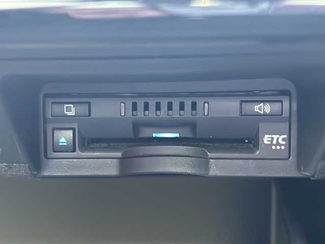 トヨタ クラウン ハイブリッド RS アドバンス Four 山形県 2019(平31)年 3.1万km ホワイトパールクリスタルシャイン 禁煙車/４WD/トヨタセーフティセンス/クルーズコントロール/ブラインドスポットモニター/横滑り防止装置/レーンキープアシスト/バックカメラ/純正ドライブレコーダー/前後コーナーセンサー/純正ナビ/（Bluetooth/フルセグ/AM/FM/USB)/nonoe/ステアリングスイッチ/ステアリングヒーター/パドルシフト/ハーフレザー/前席パワーシート/D席メモリー付きシート/前席シートヒーター/ビルトインETC/カードキー/純正アルミホイール/電動格納ミラー/ドアバイザー/LEDヘッドライト/フォグランプ