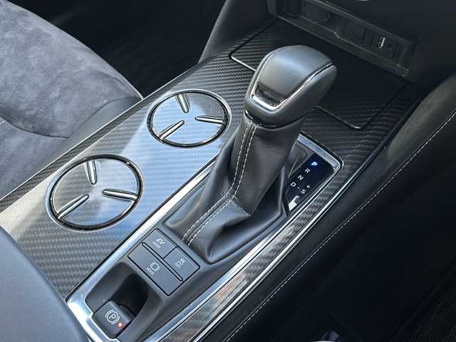 トヨタ クラウン ハイブリッド RS アドバンス Four 山形県 2019(平31)年 3.1万km ホワイトパールクリスタルシャイン 禁煙車/４WD/トヨタセーフティセンス/クルーズコントロール/ブラインドスポットモニター/横滑り防止装置/レーンキープアシスト/バックカメラ/純正ドライブレコーダー/前後コーナーセンサー/純正ナビ/（Bluetooth/フルセグ/AM/FM/USB)/nonoe/ステアリングスイッチ/ステアリングヒーター/パドルシフト/ハーフレザー/前席パワーシート/D席メモリー付きシート/前席シートヒーター/ビルトインETC/カードキー/純正アルミホイール/電動格納ミラー/ドアバイザー/LEDヘッドライト/フォグランプ