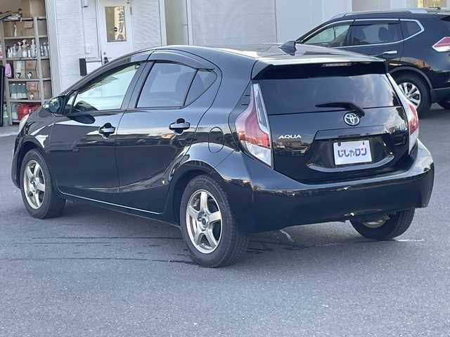 トヨタ アクア G ブラックソフトレザーセレ 宮城県 2016(平28)年 9.3万km ブラックマイカ (株)IDOMが運営する【じしゃロン仙台店】の自社ローン専用車両になりますこちらは現金またはオートローンご利用時の価格です。自社ローンご希望の方は別途その旨お申付け下さい/ハーフレザーシート/SDナビ/フルセグ/Bluetooth/バックカメラ/ビルトインETC/レーンキープアシスト/レーダーブレーキ/クルコン/LEDヘッドライト