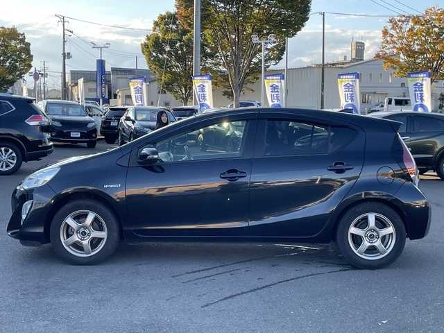 トヨタ アクア G ブラックソフトレザーセレ 宮城県 2016(平28)年 9.3万km ブラックマイカ (株)IDOMが運営する【じしゃロン仙台店】の自社ローン専用車両になりますこちらは現金またはオートローンご利用時の価格です。自社ローンご希望の方は別途その旨お申付け下さい/ハーフレザーシート/SDナビ/フルセグ/Bluetooth/バックカメラ/ビルトインETC/レーンキープアシスト/レーダーブレーキ/クルコン/LEDヘッドライト