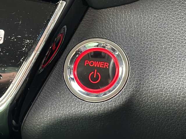 ホンダ ヴェゼル ハイブリッド X ホンダセンシング 新潟県 2021(令3)年 3.8万km ルーセブラックM 4WD/純正8インチSDナビ(VXM-207VFEi)/CD/DVD/BT/フルセグテレビ/SDミュージックサーバー/バックカメラ/ETC/ドライブレコーダー/衝突被害軽減ブレーキ/レーンキープアシスト/レーダークルーズコントロール/シートヒーター /ステアリングスイッチ/パドルシフト/スマートキー/プッシュスタート/LEDヘッドライト/オートライト/フォグランプ/純正16インチアルミホイール