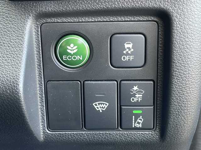 ホンダ ヴェゼル ハイブリッド X ホンダセンシング 新潟県 2021(令3)年 3.8万km ルーセブラックM 4WD/純正8インチSDナビ(VXM-207VFEi)/CD/DVD/BT/フルセグテレビ/SDミュージックサーバー/バックカメラ/ETC/ドライブレコーダー/衝突被害軽減ブレーキ/レーンキープアシスト/レーダークルーズコントロール/シートヒーター /ステアリングスイッチ/パドルシフト/スマートキー/プッシュスタート/LEDヘッドライト/オートライト/フォグランプ/純正16インチアルミホイール