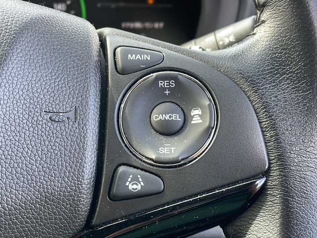 ホンダ ヴェゼル ハイブリッド X ホンダセンシング 新潟県 2021(令3)年 3.8万km ルーセブラックM 4WD/純正8インチSDナビ(VXM-207VFEi)/CD/DVD/BT/フルセグテレビ/SDミュージックサーバー/バックカメラ/ETC/ドライブレコーダー/衝突被害軽減ブレーキ/レーンキープアシスト/レーダークルーズコントロール/シートヒーター /ステアリングスイッチ/パドルシフト/スマートキー/プッシュスタート/LEDヘッドライト/オートライト/フォグランプ/純正16インチアルミホイール