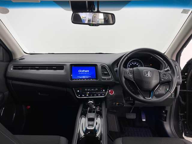 ホンダ ヴェゼル ハイブリッド X ホンダセンシング 長野県 2021(令3)年 3.8万km ルーセブラックM 4WD/純正メモリナビ&フルセグTV&CD&DVD&USB&BT/ホンダセンシング/アダプティブクルーズコントロール/レーンキープアシスト/衝突軽減ブレーキ/標識認識表示/純正前後ドライブレコーダー/前席シートヒーター/ステアリングスイッチ/パドルシフト/バックカメラ/ビルトインETC/LEDヘッドライト/オートライト/フロントフォグランプ/電動格納ミラー/ウィンカーミラー/ドアミラーヒーター/電動ホールド/ブレーキホールド/純正16インチAW装着/純正フロアマット/純正ドアバイザー/プッシュスタート/スマートキー