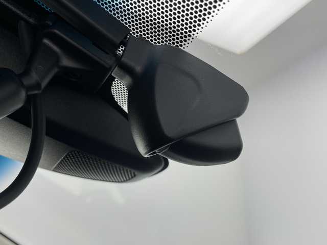 ホンダ ヴェゼル ハイブリッド X ホンダセンシング 長野県 2021(令3)年 3.8万km ルーセブラックM 4WD/純正メモリナビ&フルセグTV&CD&DVD&USB&BT/ホンダセンシング/アダプティブクルーズコントロール/レーンキープアシスト/衝突軽減ブレーキ/標識認識表示/純正前後ドライブレコーダー/前席シートヒーター/ステアリングスイッチ/パドルシフト/バックカメラ/ビルトインETC/LEDヘッドライト/オートライト/フロントフォグランプ/電動格納ミラー/ウィンカーミラー/ドアミラーヒーター/電動ホールド/ブレーキホールド/純正16インチAW装着/純正フロアマット/純正ドアバイザー/プッシュスタート/スマートキー