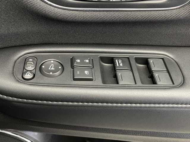 ホンダ ヴェゼル ハイブリッド X ホンダセンシング 長野県 2021(令3)年 3.8万km ルーセブラックM 4WD/純正メモリナビ&フルセグTV&CD&DVD&USB&BT/ホンダセンシング/アダプティブクルーズコントロール/レーンキープアシスト/衝突軽減ブレーキ/標識認識表示/純正前後ドライブレコーダー/前席シートヒーター/ステアリングスイッチ/パドルシフト/バックカメラ/ビルトインETC/LEDヘッドライト/オートライト/フロントフォグランプ/電動格納ミラー/ウィンカーミラー/ドアミラーヒーター/電動ホールド/ブレーキホールド/純正16インチAW装着/純正フロアマット/純正ドアバイザー/プッシュスタート/スマートキー