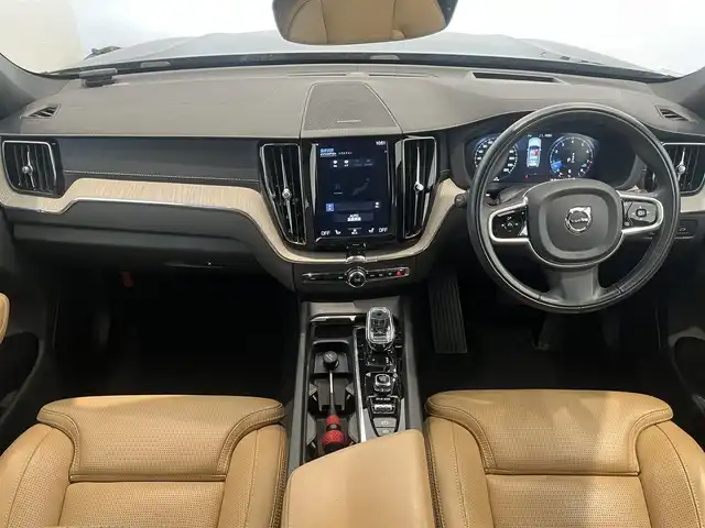 ボルボ ＸＣ６０ B5 AWD インスクリプション 岐阜県 2020(令2)年 4.4万km 黒 クライメートパッケージ/リアシートヒーター/ステアリングホイールヒーター/ネットポケット（トンネルコンソール）/全車速追従機能ACC(アダプティブクルーズコントロール)/パイロット・アシスト（車線維持支援機能）/360度ビューカメラ/harman/kardon/ヘッドアップディスプレイ/ベンチレーション機能/電動リアゲート