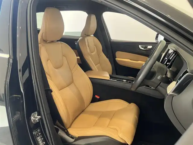 ボルボ ＸＣ６０ B5 AWD インスクリプション 岐阜県 2020(令2)年 4.4万km 黒 クライメートパッケージ/リアシートヒーター/ステアリングホイールヒーター/ネットポケット（トンネルコンソール）/全車速追従機能ACC(アダプティブクルーズコントロール)/パイロット・アシスト（車線維持支援機能）/360度ビューカメラ/harman/kardon/ヘッドアップディスプレイ/ベンチレーション機能/電動リアゲート