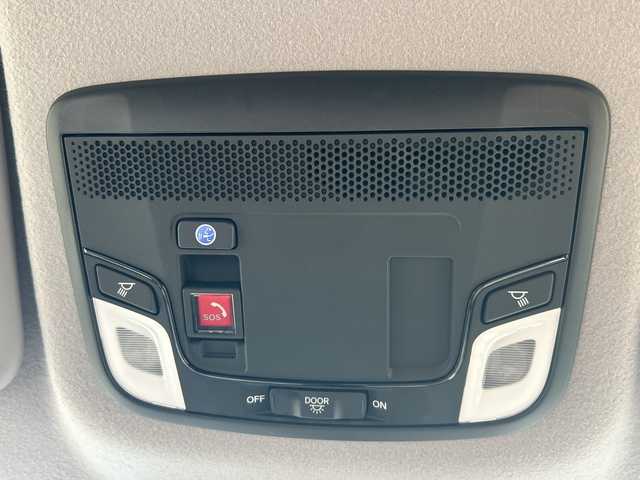 ホンダ フィット ホーム 沖縄県 2022(令4)年 0.7万km ミッドナイトブルービームM 純正ナビ　/ＣＤ/ＤＶＤ/ＢＴ/フルセグＴＶ　/バックカメラ　/クルーズコントロール/ＬＥＤヘッドライト　/ステアリングスイッチ　/アイドリングストップ　/オートライト　/ブレイクホールドボタン/ＳＯＳボタン/電動格納ミラー　/スマートキー