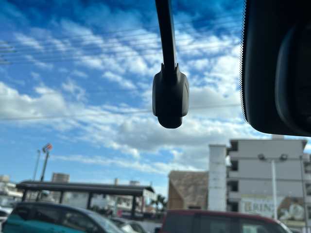 ホンダ フィット ホーム 沖縄県 2022(令4)年 0.7万km ミッドナイトブルービームM 純正ナビ　/ＣＤ/ＤＶＤ/ＢＴ/フルセグＴＶ　/バックカメラ　/クルーズコントロール/ＬＥＤヘッドライト　/ステアリングスイッチ　/アイドリングストップ　/オートライト　/ブレイクホールドボタン/ＳＯＳボタン/電動格納ミラー　/スマートキー