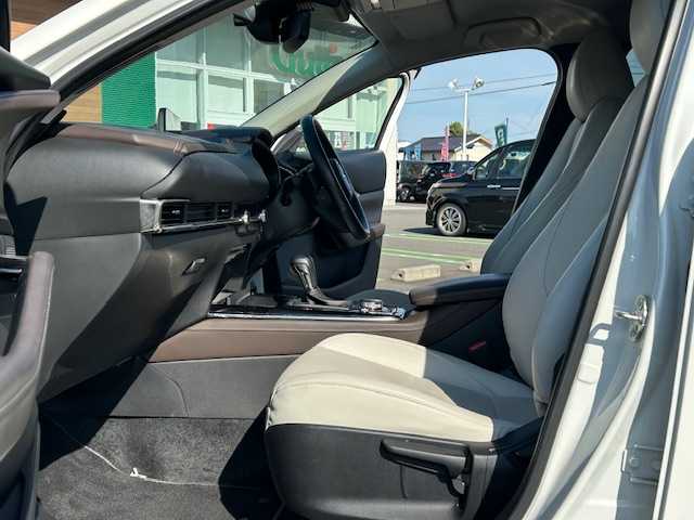 マツダ ＣＸ－３０ XD Lパッケージ 静岡県 2021(令3)年 3.3万km スノーフレイクホワイトパールマイカ ワンオーナー/純正ナビゲーション（フルセグTV/BT/DVD)/全方位カメラ/BOSEプレミアムサウンド/ブラインドスポットモニター/パワーバックドア/ハンドルヒーター/シートヒーター/レーダークルーズコントロール/D席メモリーシート/D席パワーシート/スペアキー１/純正ドライブレコーダー前後/パトルシフト/純正18インチアルミホイール/LEDヘッドライト/ビルトインETC