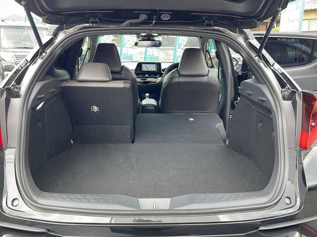 トヨタ Ｃ－ＨＲ G 愛知県 2020(令2)年 1.5万km ブラックマイカ /禁煙車/ワンオーナー//社外SDナビ//フリップダウンモニター//フルセグTV//Bluetooth//CD・DVD//バックカメラ//社外デジタルインナーミラー//ETC//プリクラッシュセーフティ//LTA/BSM//ロードサインアシスト//横滑り防止（TRC）//レーダークルーズコントロール//D/N席シートヒーター//LEDオートライト//オートマチックハイビーム//電動パーキング//ブレーキホールド//純正１８インチアルミ//電格ミラーウインカー//純正フロアマット//スペアキー//新車保証書