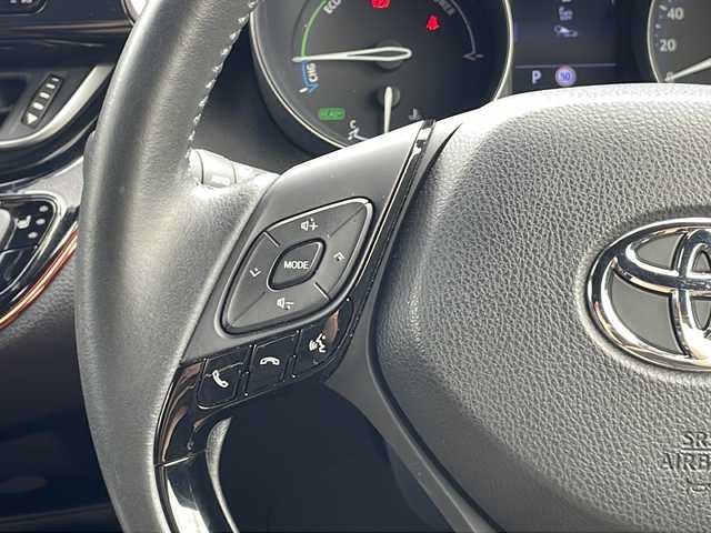 トヨタ Ｃ－ＨＲ G 愛知県 2020(令2)年 1.5万km ブラックマイカ /禁煙車//ワンオーナー//社外SDナビ//フリップダウンモニター//フルセグTV//Bluetooth//CD・DVD//FM・AM//バックカメラ//社外デジタルインナーミラー//ETC//プリクラッシュセーフティ//LTA//BSM//ロードサインアシスト//横滑り防止（TRC）//レーダークルーズコントロール//D/N席シートヒーター//LEDオートライト//オートマチックハイビーム//電動パーキング//ブレーキホールド//電格ミラーウインカー//純正フロアマット//スマートキー×2//保証書