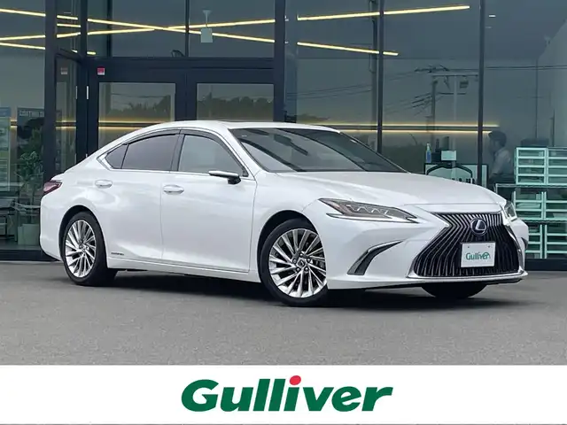 レクサス ＥＳ 300h バージョンL 東京都 2019(平31)年 4.5万km ソニッククォーツ 純正ナビ/3眼LEDヘッドライト/ヘッドアップディスプレイ/シートヒーター/革シート/ETC2.0/パワーシート/アラウンドビューモニター/ブラインドスポットモニター/純正アルミホイール/サンルーフ/パドルシフト/Bluetooth/プッシュスタート/コーナーセンサー/アダプティブクルーズコントロール/衝突軽減ブレーキ/レーンキープアシスト