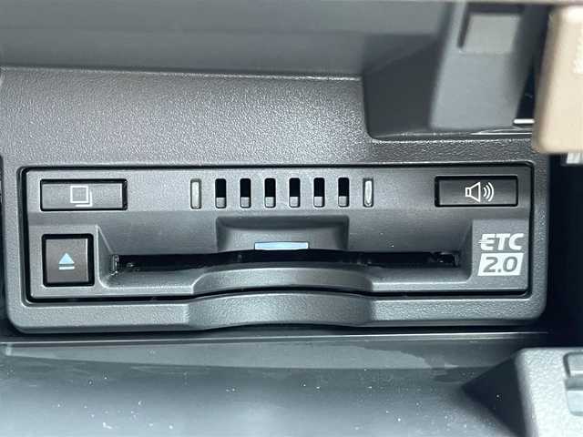 レクサス ＥＳ 300h バージョンL 新潟県 2019(平31)年 4.5万km ソニッククォーツ 純正ナビ/3眼LEDヘッドライト/ヘッドアップディスプレイ/シートヒーター/革シート/ETC2.0/パワーシート/アラウンドビューモニター/ブラインドスポットモニター/純正アルミホイール/サンルーフ/パドルシフト/Bluetooth/プッシュスタート/コーナーセンサー/アダプティブクルーズコントロール/衝突軽減ブレーキ/レーンキープアシスト