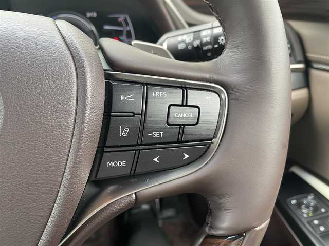 レクサス ＥＳ 300h バージョンL 新潟県 2019(平31)年 4.5万km ソニッククォーツ 純正ナビ/3眼LEDヘッドライト/ヘッドアップディスプレイ/シートヒーター/革シート/ETC2.0/パワーシート/アラウンドビューモニター/ブラインドスポットモニター/純正アルミホイール/サンルーフ/パドルシフト/Bluetooth/プッシュスタート/コーナーセンサー/アダプティブクルーズコントロール/衝突軽減ブレーキ/レーンキープアシスト