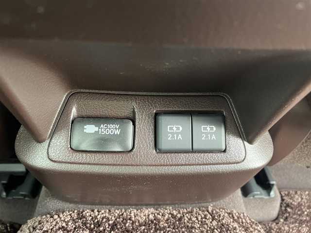 レクサス ＥＳ 300h バージョンL 新潟県 2019(平31)年 4.5万km ソニッククォーツ 純正ナビ/3眼LEDヘッドライト/ヘッドアップディスプレイ/シートヒーター/革シート/ETC2.0/パワーシート/アラウンドビューモニター/ブラインドスポットモニター/純正アルミホイール/サンルーフ/パドルシフト/Bluetooth/プッシュスタート/コーナーセンサー/アダプティブクルーズコントロール/衝突軽減ブレーキ/レーンキープアシスト