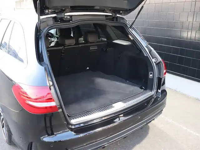 メルセデス・ベンツ Ｃ２００ ワゴン スポーツ 宮城県 2015(平27)年 4.4万km オブシディアンブラック 純正HDDナビ/フルセグＴＶ/エアサスペンション/アンビエントライト　/レザーシート/シートヒーター（DN席）/パワーシート（DN席）/バックカメラ/パワーバックドア/アクティブブラインドスポットアシスト/アクティブレーンキーピングアシスト/パークトロニック/アダプティブクルーズコントロール/パワーステアリング/パワーウィンドウ/Bluetooth接続/プッシュスタート/アイドリングストップ/オートライト/スマートキー/純正18インチAW/前方ドライブレコーダー/ETC