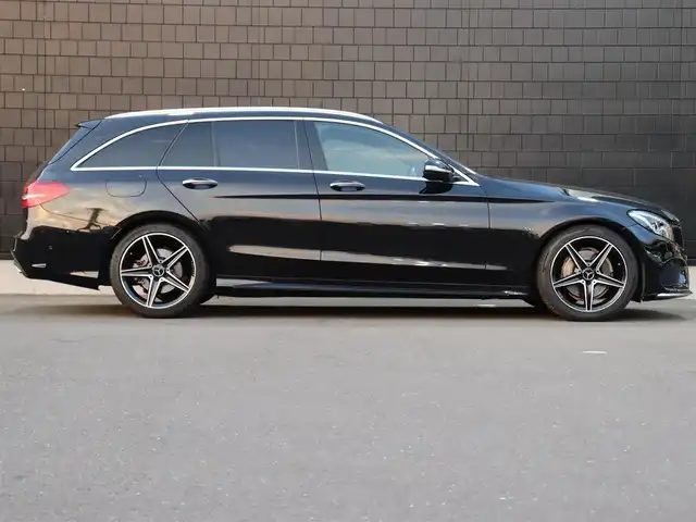 メルセデス・ベンツ Ｃ２００ ワゴン スポーツ 宮城県 2015(平27)年 4.4万km オブシディアンブラック 純正HDDナビ/フルセグＴＶ/エアサスペンション/アンビエントライト　/レザーシート/シートヒーター（DN席）/パワーシート（DN席）/バックカメラ/パワーバックドア/アクティブブラインドスポットアシスト/アクティブレーンキーピングアシスト/パークトロニック/アダプティブクルーズコントロール/パワーステアリング/パワーウィンドウ/Bluetooth接続/プッシュスタート/アイドリングストップ/オートライト/スマートキー/純正18インチAW/前方ドライブレコーダー/ETC