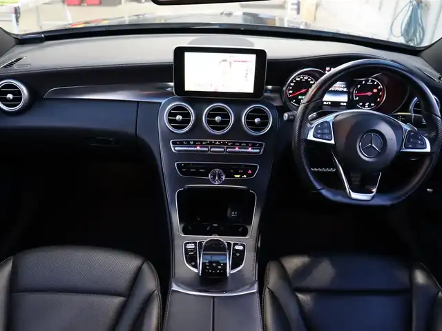 メルセデス・ベンツ Ｃ２００ ワゴン スポーツ 宮城県 2015(平27)年 4.4万km オブシディアンブラック 純正HDDナビ/フルセグＴＶ/エアサスペンション/アンビエントライト　/レザーシート/シートヒーター（DN席）/パワーシート（DN席）/バックカメラ/パワーバックドア/アクティブブラインドスポットアシスト/アクティブレーンキーピングアシスト/パークトロニック/アダプティブクルーズコントロール/パワーステアリング/パワーウィンドウ/Bluetooth接続/プッシュスタート/アイドリングストップ/オートライト/スマートキー/純正18インチAW/前方ドライブレコーダー/ETC