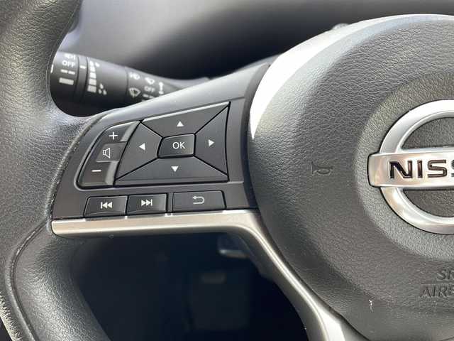 日産 セレナ X V 新潟県 2020(令2)年 10万km ダイヤモンドブラック 4WD/純正ナビ/バックカメラ/アラウンドビューモニター/社外アルミ付きノーマルタイヤ積載/純正エンジンスターター/ブラインドスポットモニター/レーンキープアシスト/クルーズコントロール/前後コーナーセンサー/前ドライブレコーダー/両側パワースライドドア/ETC/ドアバイザー/保証書/取扱説明書