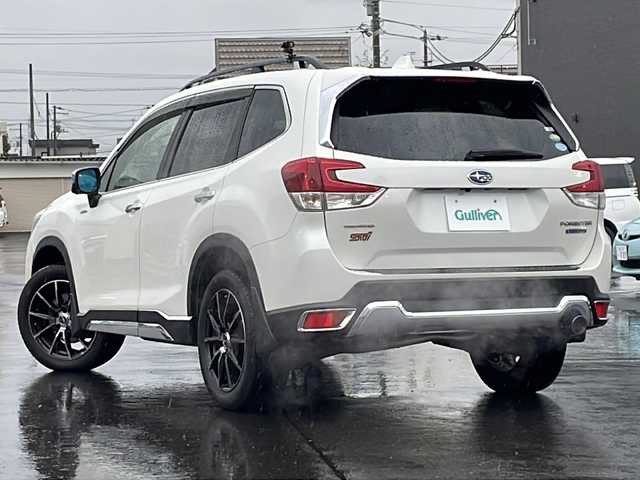 スバル フォレスター ハイブリッド アドバンス 道北・旭川 2019(令1)年 5.2万km クリスタルホワイトP /4WD//禁煙車//純正ナビ/BT/CD/DVD/MSV/SD/AUX/フルセグ//ワイドビューモニター//ドライブモニタリングシステム//リヤビーグルディテクション//後退時自動ブレーキ//プリクラッシュブレーキ//ACC//車線逸脱警報//革巻きステアリング//パドルシフト//ハンドルヒーター//ステアリングスイッチ//LEDヘッドライト//オートライト//フォグランプ//リアフォグランプ//ハーフレザーシート//運転席メモリーシート//全席シートヒーター//前席パワーシート//ドライブレコーダー//バックカメラ//サイドカメラ//ETC//ルーフレール//ドアバイザー//SRH//ヘットライトレベライザー