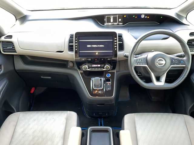 日産 セレナ e－パワー ハイウェイスター V 新潟県 2020(令2)年 4.8万km ブリリアントシルバー 　ワンオーナー/　フルセグテレビ/　バックカメラ/　アイドリングストップ/　ウィンカーミラー/　プロパイロット/　ドアバイザー/　プッシュスタート/　アラウンドビューモニター/　両側パワースライドドア/　ドアバイザー/　ETC/　LEDヘッドライト/　パーキングアシスト/　シートヒーター/　ステアリングヒーター