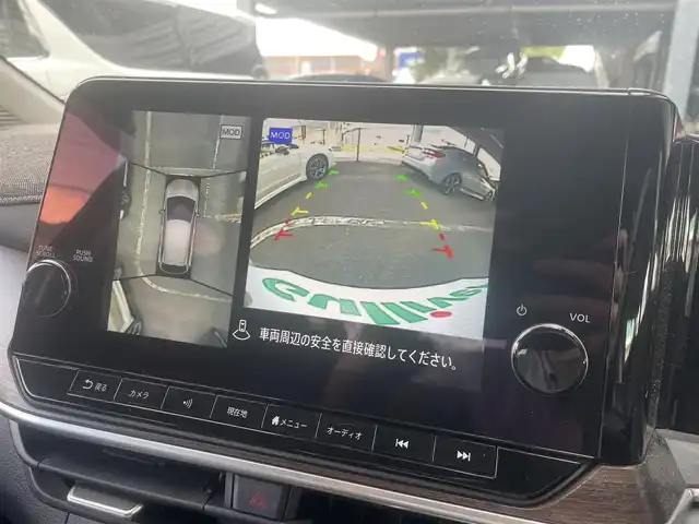 日産 オーラ G 広島県 2022(令4)年 3.1万km ブリリアントシルバー 禁煙車/BOSEスピーカー/エマージェンシーブレーキ/車線逸脱警報/ハイビームアシスト/BSW/速度標識認識/道路標識認識/プロパイロット/コーナーセンサー/インテリジェントルームミラー/NissanConnectナビ+通信+SOS/・フルセグ/HDMI/USB/Applecarplay/アラウンドビューモニター/ワイヤレス充電/ハーフレザーシート/LEDヘッドライト/フォグランプ/スマートキー/プッシュスタート/トノカバー/純正ドアバイザー/ETC2.0/純正前ドライブレコーダー/純正１７インチアルミホイール/W+サイド+カーテンエアバック