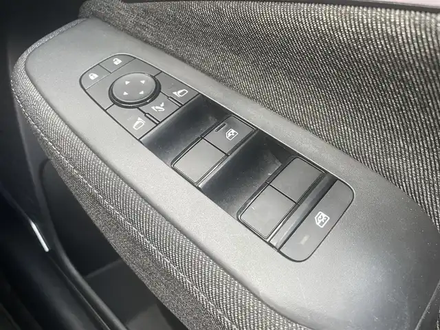 日産 オーラ G 広島県 2022(令4)年 3.1万km ブリリアントシルバー 禁煙車/BOSEスピーカー/エマージェンシーブレーキ/車線逸脱警報/ハイビームアシスト/BSW/速度標識認識/道路標識認識/プロパイロット/コーナーセンサー/インテリジェントルームミラー/NissanConnectナビ+通信+SOS/・フルセグ/HDMI/USB/Applecarplay/アラウンドビューモニター/ワイヤレス充電/ハーフレザーシート/LEDヘッドライト/フォグランプ/スマートキー/プッシュスタート/トノカバー/純正ドアバイザー/ETC2.0/純正前ドライブレコーダー/純正１７インチアルミホイール/W+サイド+カーテンエアバック