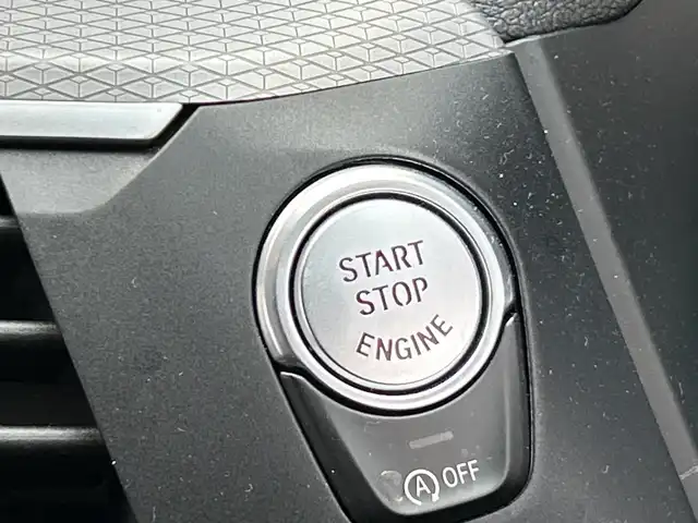 ＢＭＷ Ｘ３ xDrive20d Mスポーツ 埼玉県 2018(平30)年 2.6万km カーボンブラックM 純正ナビ/　　CD/DVD/フルセグ/USB/アラウンドビューモニター/サイドカメラ/フロントカメラ/バックカメラ/レーダークルーズコントロール/LEDオートライト/ハーフレザーシート/パワーシート/シートヒーター/純正19インチアルミホイール/プッシュスタート/アイドリングストップ