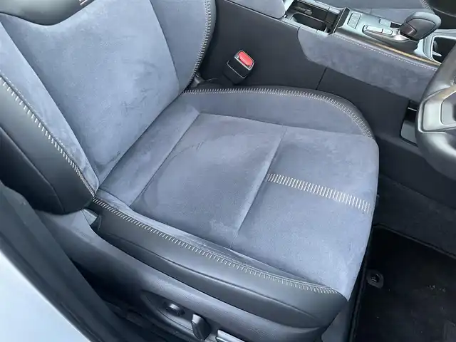 レクサス ＬＢＸ クール 東京都 2024(令6)年 0.5万km パール ４WD寒冷地使用車/純正コネクティッドナビ(フルセグ/Bluetooth/USB/IPon)/アラウンドビューモニター/パワーバックドア/レーダークルーズコントロール/D席パワーシート・メモリーシート/D/N席シートヒーター/ハンドルヒーター/前後コーナーセンサー/ブラインドスポットモニター/前後ドライブレコーダー/パドルシフト/ビルトインETC2.0/オートハイビーム