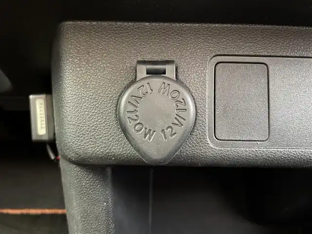 トヨタ パッソ モーダ　チャーム 鹿児島県 2023(令5)年 3.1万km ブラックマイカメタリック/ダークエメラルドマイカ 2トーン 禁煙車/スマートアシストIII/　・レーンキープアシスト/　・先行車発進お知らせ機能/　・誤発進抑制機能/　・オートマチックハイビーム/純正ディーラーオプションナビ(NSCN-W68)/　・Bluetooth/　・ワンセグTV/　・AUX/　・AM/FM/前後コーナーセンサー/LEDヘッドライト/全周囲カメラ/前後ドライブレコーダー/ETC/純正フロアマット/純正アルミホイール/電動格納ミラー/ドアバイザー/ステアリングリモコン