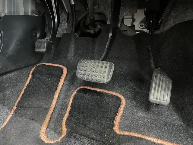 トヨタ パッソ モーダ　チャーム 鹿児島県 2023(令5)年 3.1万km ブラックマイカメタリック/ダークエメラルドマイカ 2トーン 禁煙車/スマートアシストIII/　・レーンキープアシスト/　・先行車発進お知らせ機能/　・誤発進抑制機能/　・オートマチックハイビーム/純正ディーラーオプションナビ(NSCN-W68)/　・Bluetooth/　・ワンセグTV/　・AUX/　・AM/FM/前後コーナーセンサー/LEDヘッドライト/全周囲カメラ/前後ドライブレコーダー/ETC/純正フロアマット/純正アルミホイール/電動格納ミラー/ドアバイザー/ステアリングリモコン