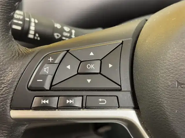 日産 セレナ e－パワー XV 群馬県 2019(平31)年 6.5万km ブリリアントホワイトパール 安全装備/・衝突軽減ブレーキ/・アラウンドビューモニター/・コーナーセンサー/・プロパイロット/・横滑り防止/・オートライト/・インテリジェントルームミラー/純正9インチナビ/・AM/FM/フルセグTV/・Bluetooth/MSV/・CD/DVD/USB/SD/両側電動スライドドア/オートホールド/電動パーキング/ハンドルヒーター/前席シートヒーター/ETC/純正ドライブレコーダー/純正フロアマット/純正ドアバイザー/スマートキー/プッシュスタート