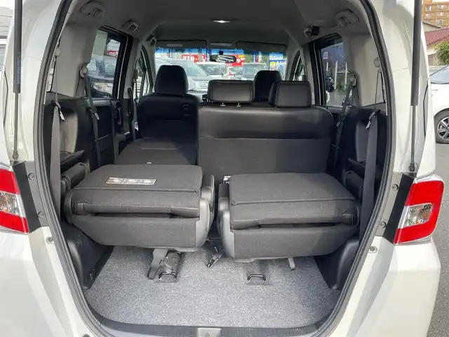 ホンダ フリード G プレミアムエディション 東京都 2015(平27)年 7.3万km ホワイトオーキッドパール (株)IDOMが運営する【じしゃロン昭島店】の自社ローン専用車両になります。/こちらは現金またはオートローンご利用時の価格です。自社ローンご希望の方は別途その旨お申付け下さい/純正ナビ（ＳＤ・CD・ＴＶ）/バックカメラ/Bluetooth/ETC/両側パワースライドドア/オートライト/電格ミラー/ウィンカーミラー/純正フロアマット/純正アルミホイール