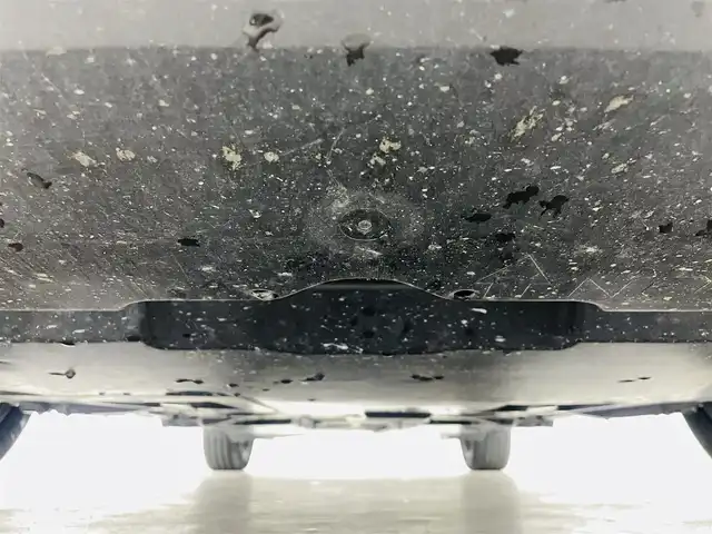 トヨタ Ｃ－ＨＲ G 福島県 2019(平31)年 2.7万km ブラック/ホワイトパールクリスタルシャイン 2トーン トヨタセーフティセンス/・プリクラッシュセーフティシステム（対車両）/・レーンディパーチャーアラート/・オートマチックハイビーム/ブラインドスポットモニター/純正ドライブレコーダー/純正ナビ/・型番：NSZT-Y68T/・フルセグ/CD/SD/BT/AM/FM/・バックカメラ/・フロントカメラ/・ビルトインETC2.0/革巻きステアリング/・ステアリングスイッチ/・クルーズコントロール/LEDヘッドライト/・フォグランプ/・オートライト/電動パーキングブレーキ/・ブレーキホールド/ハーフレザーシート/・シートヒーター/電動格納ミラー/・ウィンカーミラー/純正フロアマット/ドアバイザー/スマートキー/・プッシュスタート