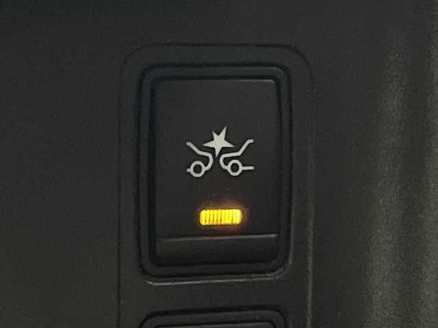 日産 セレナ ハイウェイスター 群馬県 2017(平29)年 9.5万km ダイヤモンドブラック 純正１１型後席モニター　純正９型ナビ　フルセグＴＶ　全周囲カメラ　デジタルインナーミラー　アダプティブクルーズコントロール　衝突被害軽減システム　両側電動スライドドア　電動パーキング　ＥＴＣ　禁煙車