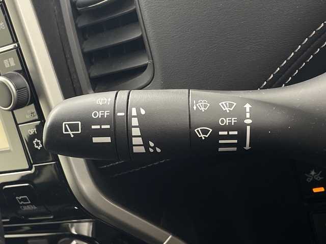 日産 セレナ ハイウェイスター 群馬県 2017(平29)年 9.5万km ダイヤモンドブラック 純正１１型後席モニター　純正９型ナビ　フルセグＴＶ　全周囲カメラ　デジタルインナーミラー　アダプティブクルーズコントロール　衝突被害軽減システム　両側電動スライドドア　電動パーキング　ＥＴＣ　禁煙車