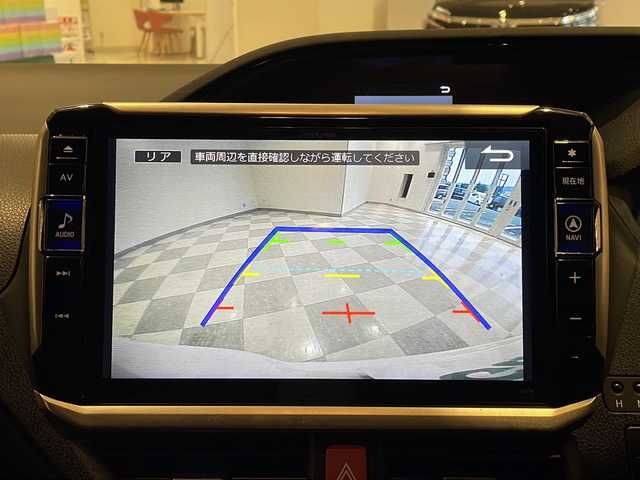 トヨタ エスクァイア Gi ブラックテーラード 福井県 2016(平28)年 13.1万km ホワイトパールクリスタルシャイン ４WD/ワンオーナー/アルパイン11インチメモリーナビ（EX11V）/フルセグTV/BT/CD/DVD/SD/USB/AUX/バックカメラ/10インチフリップダウンモニター（RSA10S-L-S)/セーフティセンス/・プリクラッシュセーフティ/・レーンディパーチャーアラート/・オートマチックハイビーム/・先行車発進警告機能/クルーズコントロール/ETC/パワースライドドア/レザーシート/シートヒーター/オートライト/LEDヘッドライト/社外アルミホイール/MTモード付AT/純正フロアマット/ステアリングスイッチ