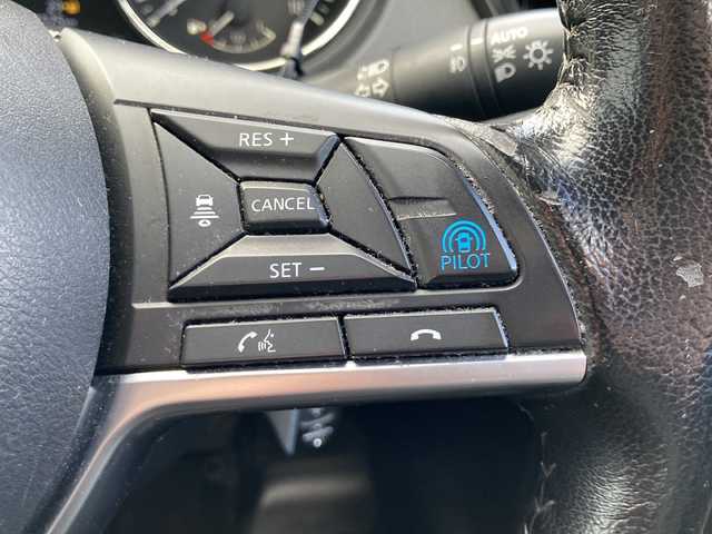 日産 エクストレイル 20Xi Vセレクション 岐阜県 2020(令2)年 6.8万km ガーネットレッド 登録時走行距離：67575km/純正ナビ（MM320D-L）/アラウンドビューモニター/フルセグテレビ・CD・DVD・Bluetooth/デジタルインナーミラー/プロパイロット/ETC/レーダークルーズコントロール/レーンキープアシスト/前後コーナーセンサー/アイドリングストップ/パワーバックドア/パワーシート/シートヒーター/ステアリングスイッチ/LEDヘッドライト/フォグライト/オートライト/オートマチックハイビーム/プッシュスタート/スマートキー/ルーフレール/純正フロアマット/ドアバイザー/純正18インチアルミホイール/ライトレベライザー/保証書