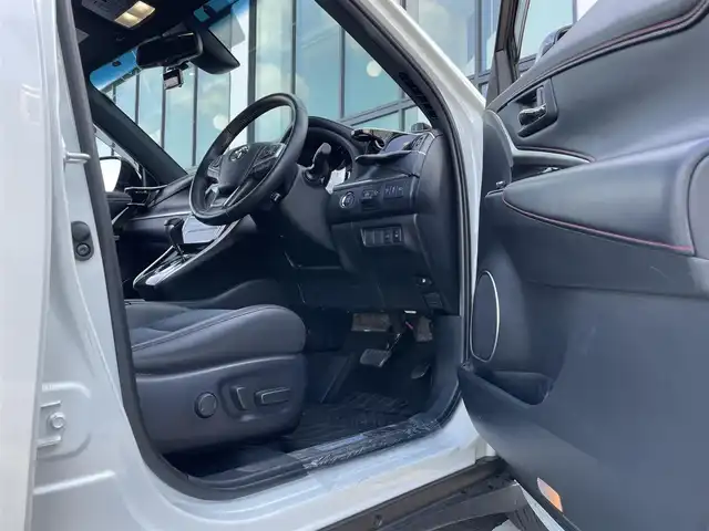 トヨタ ハリアー プレミアム 香川県 2017(平29)年 3.8万km ホワイトパールクリスタルシャイン アルパイン9型ナビ【X９Z】/(Bluetooth/DVD.CD)/フルセグTV/トヨタセーフティセンス/・プリクラッシュセーフティ/・レーダークルーズコントロール/・レーンディパーチャーアラート/・オートマチックハイビーム/バックカメラ/パワーバックドア/LEDヘッドライト/LEDフォグライト/革巻きステアリング/ステアリングリモコン/ハーフレザーシート/純正18インチアルミホイール/ドライブレコーダー/ビルトインETC/クリアランスソナー/電動パーキングスイッチ/クリアランスソナー/スマートキー/スペアキー有/プッシュスタート