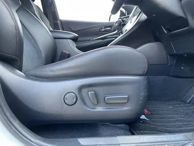 トヨタ ハリアー プレミアム 香川県 2017(平29)年 3.8万km ホワイトパールクリスタルシャイン アルパイン9型ナビ【X９Z】/(Bluetooth/DVD.CD)/フルセグTV/トヨタセーフティセンス/・プリクラッシュセーフティ/・レーダークルーズコントロール/・レーンディパーチャーアラート/・オートマチックハイビーム/バックカメラ/パワーバックドア/LEDヘッドライト/LEDフォグライト/革巻きステアリング/ステアリングリモコン/ハーフレザーシート/純正18インチアルミホイール/ドライブレコーダー/ビルトインETC/クリアランスソナー/電動パーキングスイッチ/クリアランスソナー/スマートキー/スペアキー有/プッシュスタート