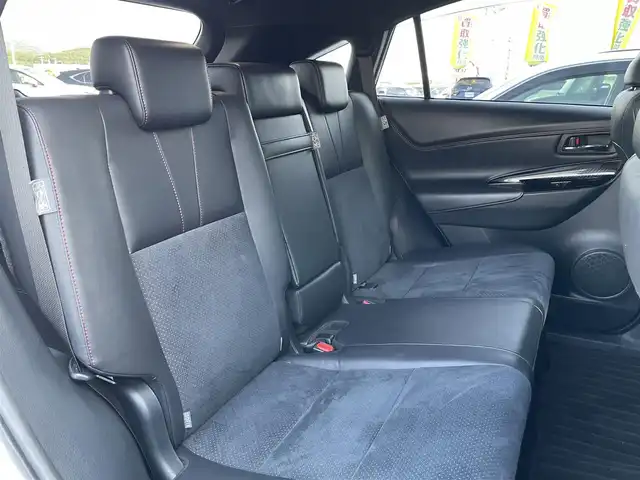 トヨタ ハリアー プレミアム 香川県 2017(平29)年 3.8万km ホワイトパールクリスタルシャイン アルパイン9型ナビ【X９Z】/(Bluetooth/DVD.CD)/フルセグTV/トヨタセーフティセンス/・プリクラッシュセーフティ/・レーダークルーズコントロール/・レーンディパーチャーアラート/・オートマチックハイビーム/バックカメラ/パワーバックドア/LEDヘッドライト/LEDフォグライト/革巻きステアリング/ステアリングリモコン/ハーフレザーシート/純正18インチアルミホイール/ドライブレコーダー/ビルトインETC/クリアランスソナー/電動パーキングスイッチ/クリアランスソナー/スマートキー/スペアキー有/プッシュスタート