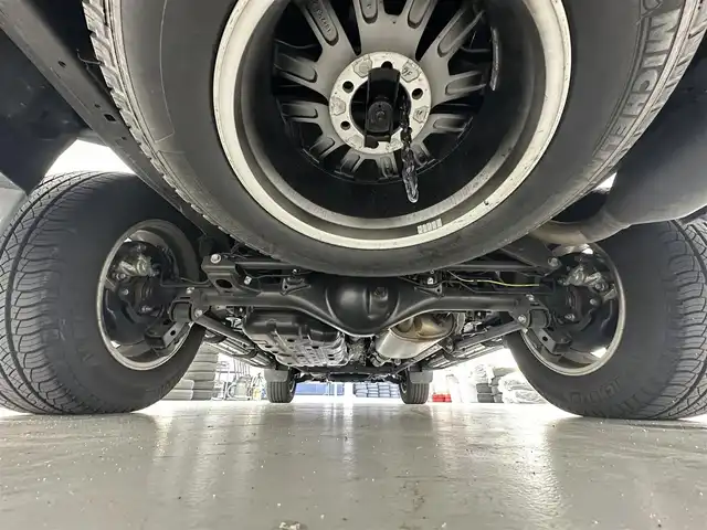 トヨタ ランドクルーザー プラド TX Lパッケージ ブラックED 滋賀県 2020(令2)年 3.1万km ブラック サンルーフ/純正ナビ/【Bluetooth/CD/DVD/HDMI/フルセグTV】/バックカメラ/ETC/ドラレコ/黒革シート/シートヒーター/シートベンチレーション/パワーシート/ブラックルーフレール/ブラック塗装アルミホイール/トヨタセーフティセンス/・プリクラッシュセーフティ/・レーンディパーチャーアラート/・オートマチックハイビーム/・レーダークルーズコントロール/・ロードサインアシスト/クリアランスソナー/LEDライト