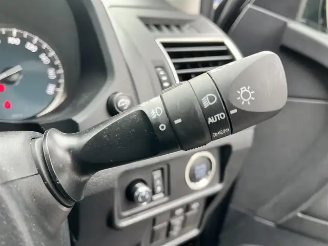 トヨタ ランドクルーザー プラド TX Lパッケージ ブラックED 滋賀県 2020(令2)年 3.1万km ブラック サンルーフ/純正ナビ/【Bluetooth/CD/DVD/HDMI/フルセグTV】/バックカメラ/ETC/ドラレコ/黒革シート/シートヒーター/シートベンチレーション/パワーシート/ブラックルーフレール/ブラック塗装アルミホイール/トヨタセーフティセンス/・プリクラッシュセーフティ/・レーンディパーチャーアラート/・オートマチックハイビーム/・レーダークルーズコントロール/・ロードサインアシスト/クリアランスソナー/LEDライト